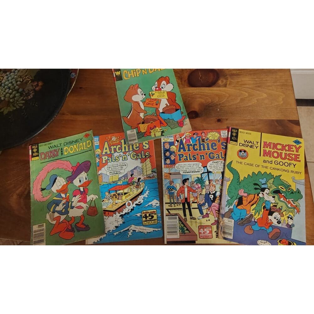 Mixed Vintage Comic Lot Archie And Disney
